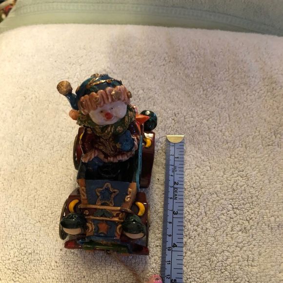 Snowman with old time car - Picture 7 of 7